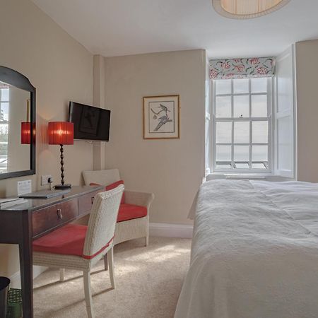 Alexandra Hotel & Restaurant Lyme Regis Bagian luar foto