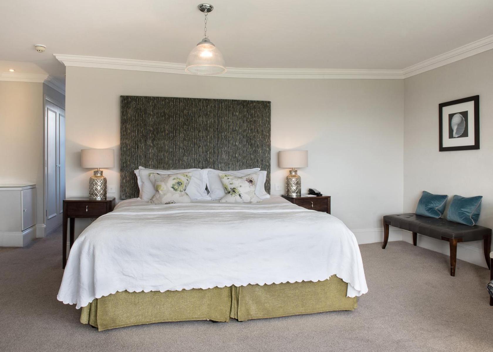 Alexandra Hotel & Restaurant Lyme Regis Bagian luar foto