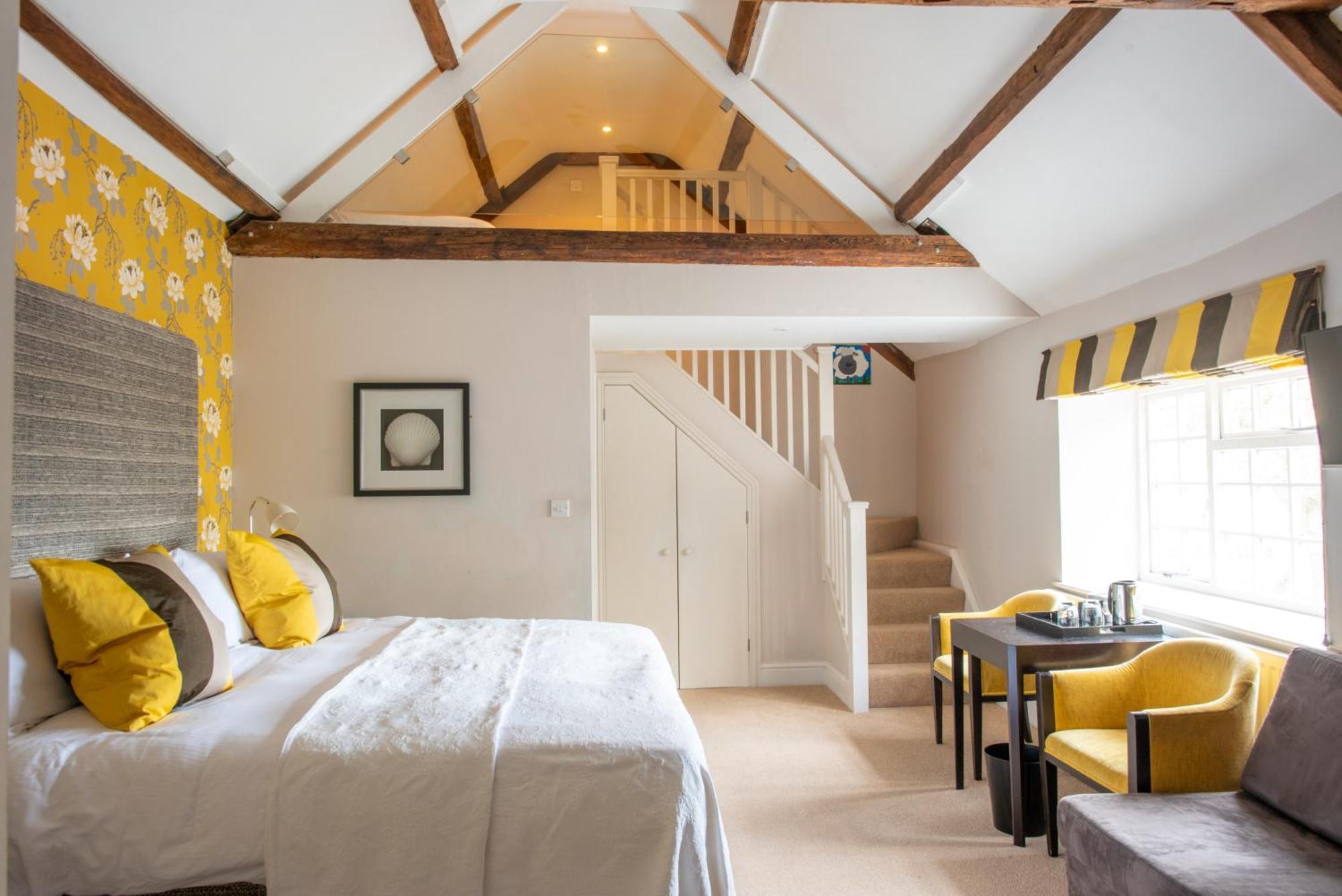 Alexandra Hotel & Restaurant Lyme Regis Bagian luar foto