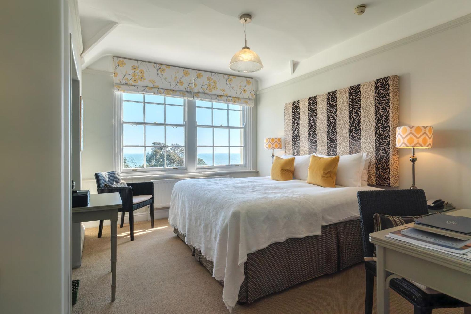 Alexandra Hotel & Restaurant Lyme Regis Bagian luar foto