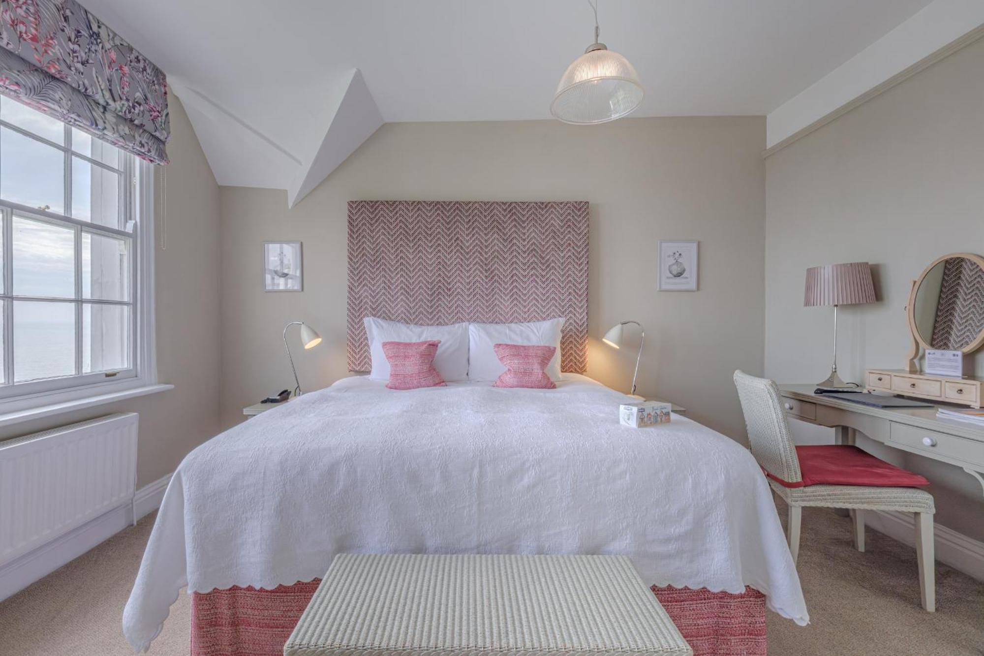 Alexandra Hotel & Restaurant Lyme Regis Bagian luar foto