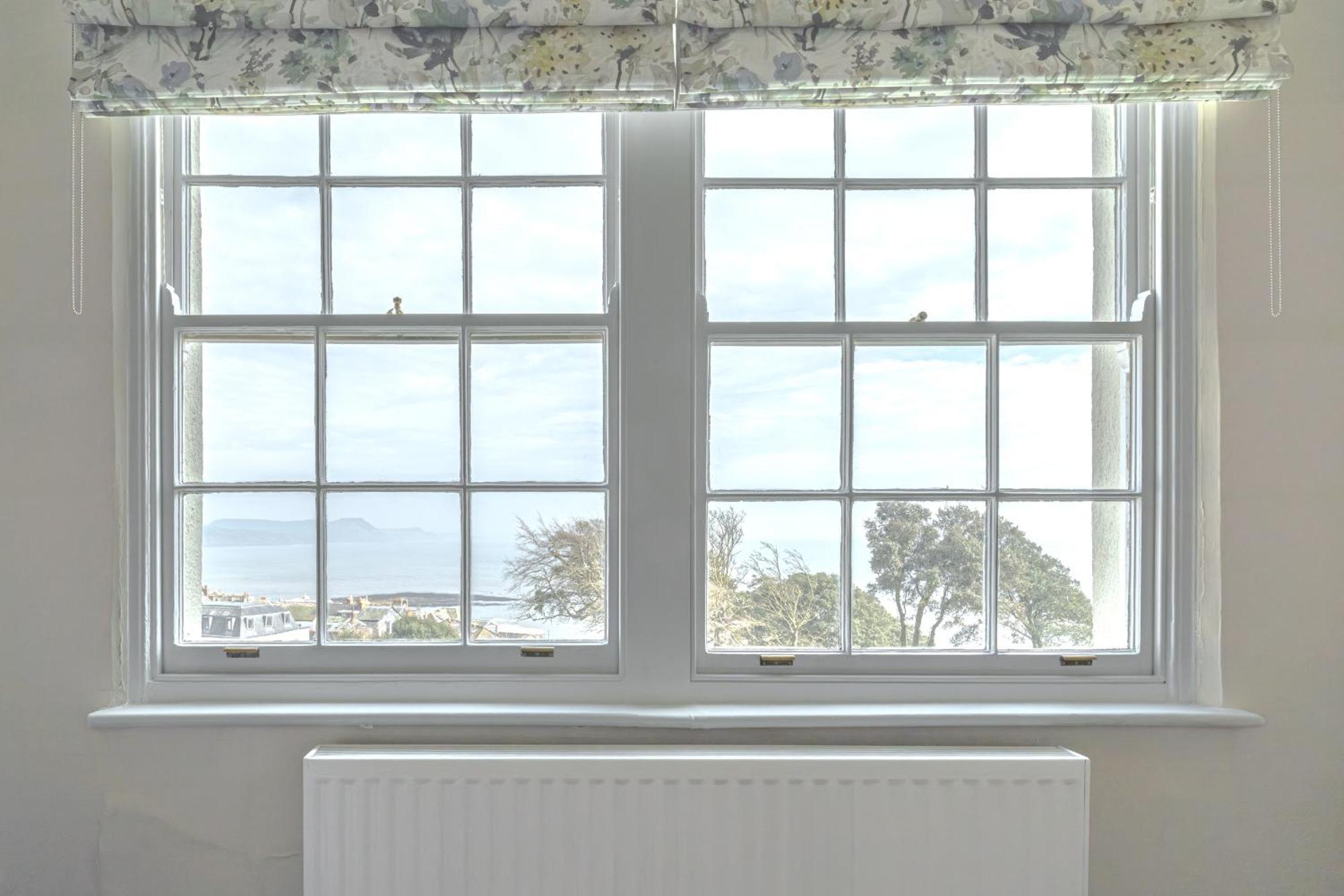 Alexandra Hotel & Restaurant Lyme Regis Bagian luar foto