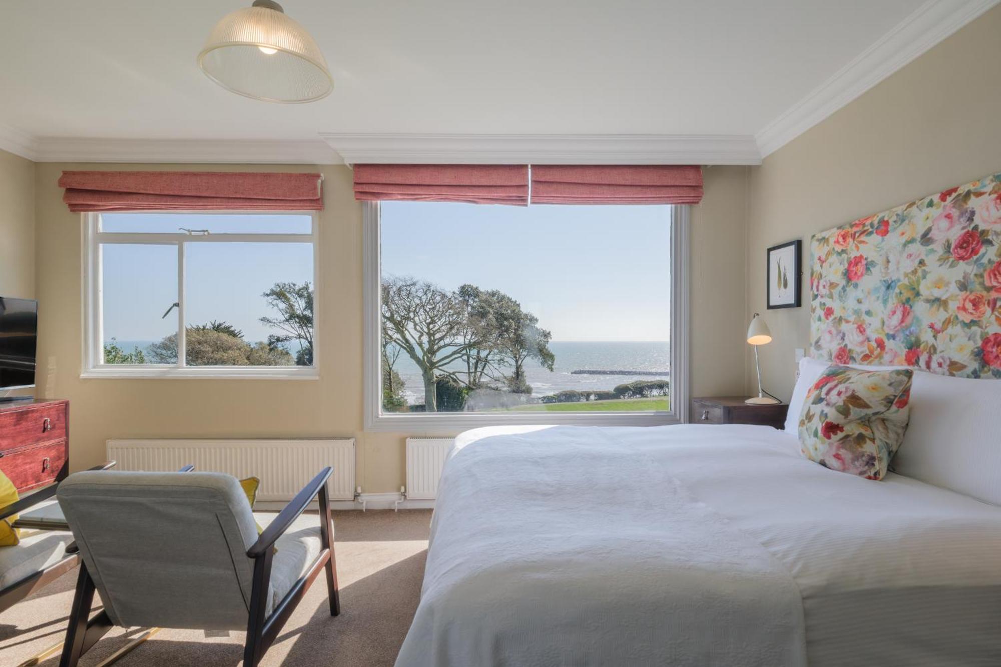 Alexandra Hotel & Restaurant Lyme Regis Bagian luar foto