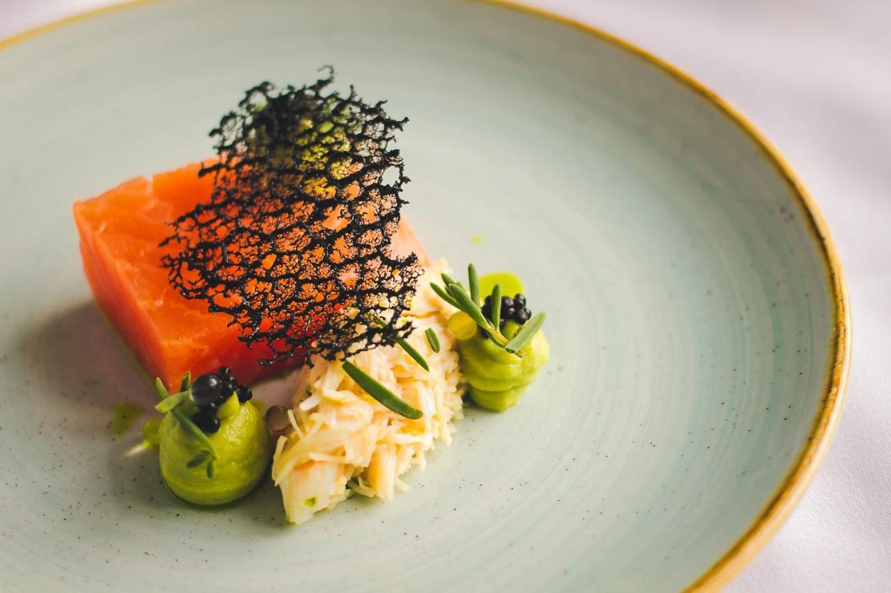 Alexandra Hotel & Restaurant Lyme Regis Bagian luar foto
